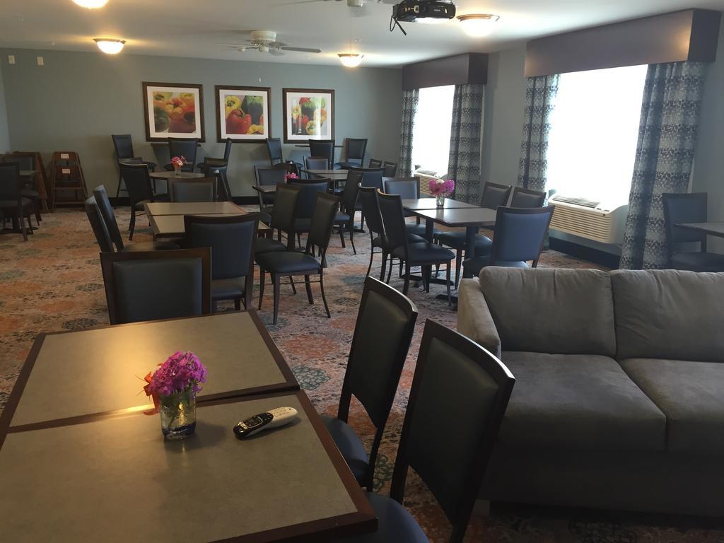 Grandstay Hotel & Suites Mount Horeb - Madison Kültér fotó