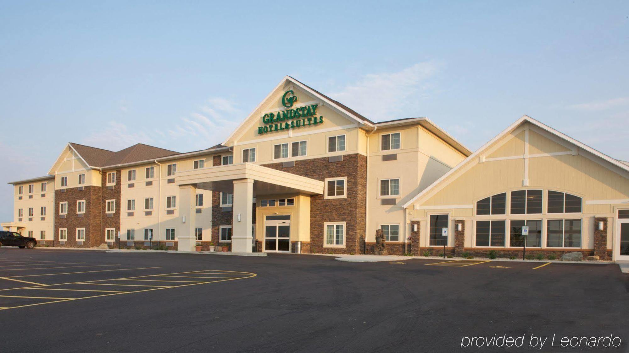 Grandstay Hotel & Suites Mount Horeb - Madison Kültér fotó