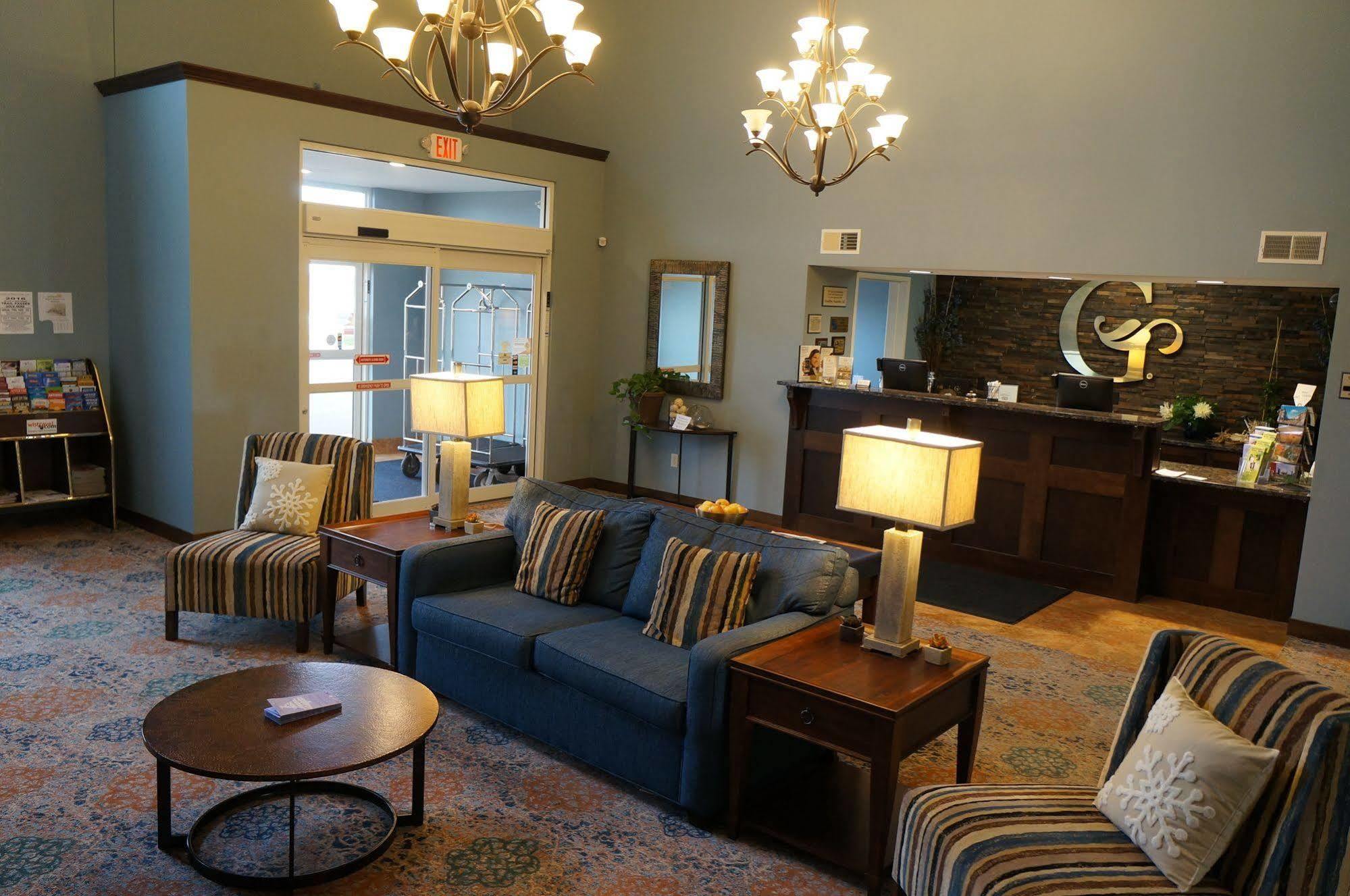 Grandstay Hotel & Suites Mount Horeb - Madison Kültér fotó