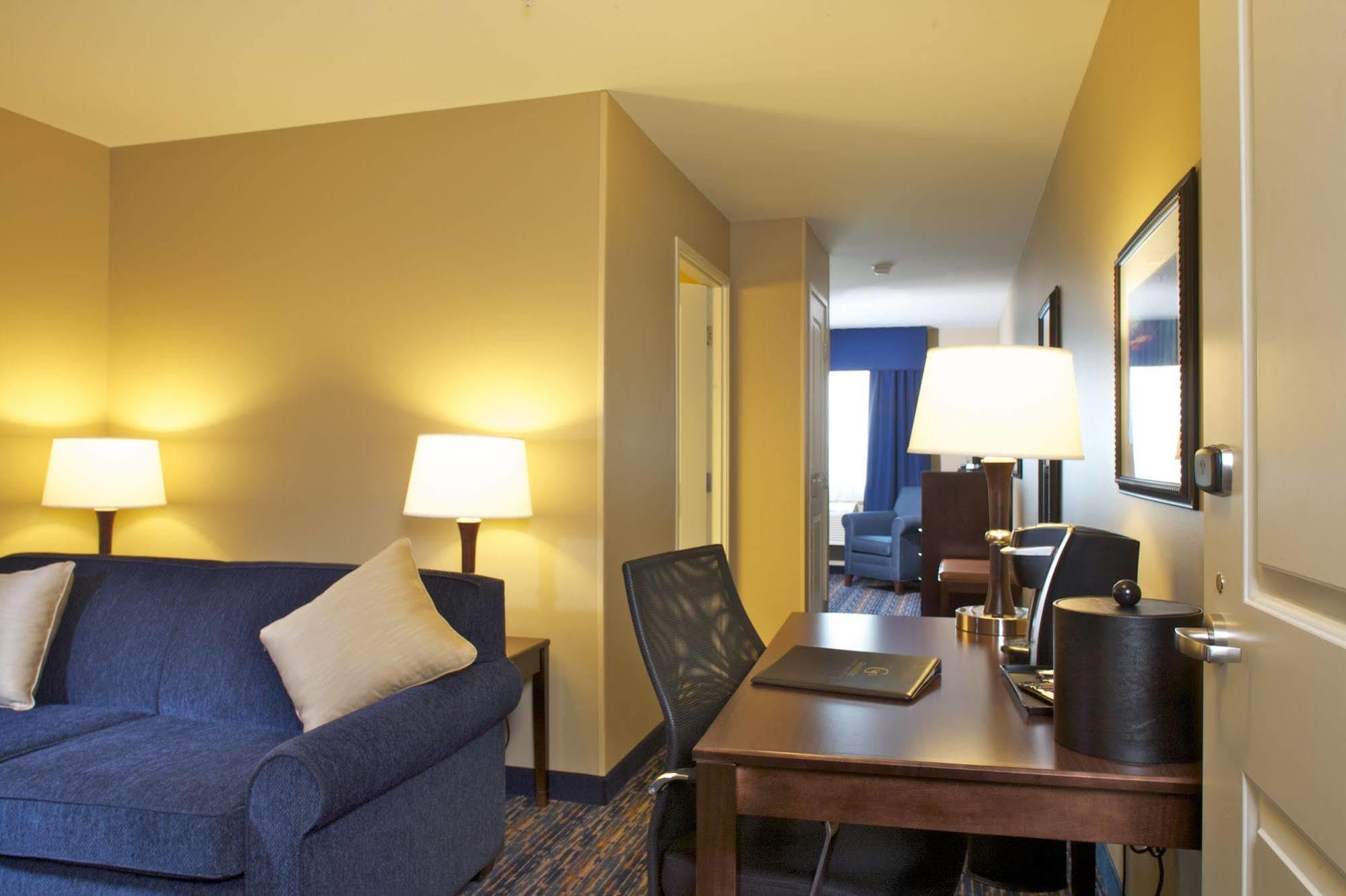 Grandstay Hotel & Suites Mount Horeb - Madison Kültér fotó