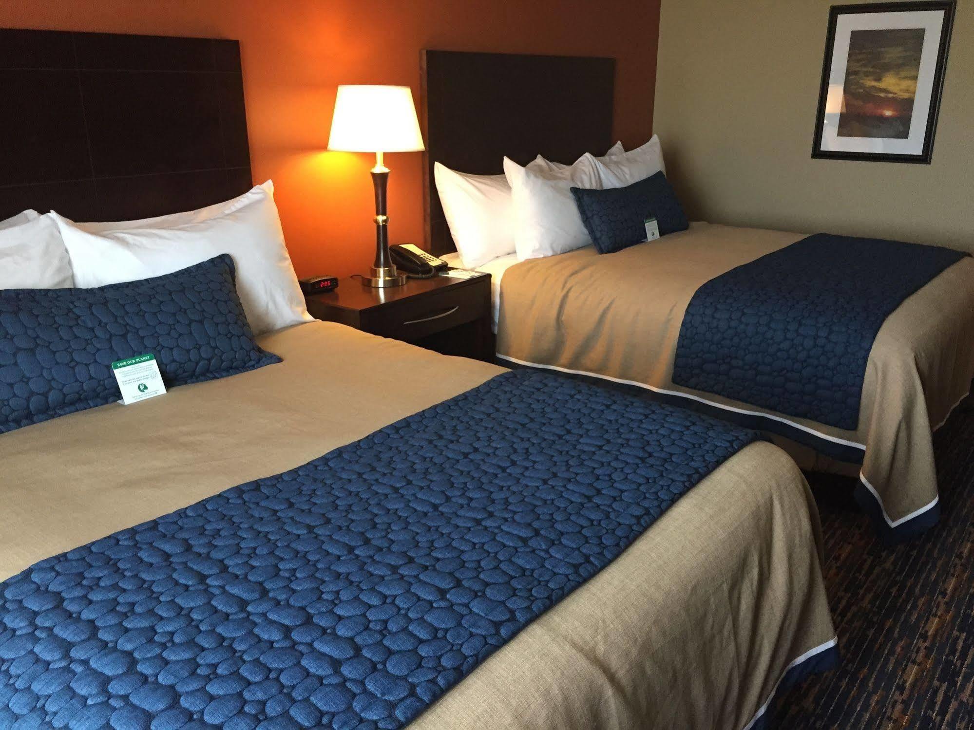 Grandstay Hotel & Suites Mount Horeb - Madison Kültér fotó